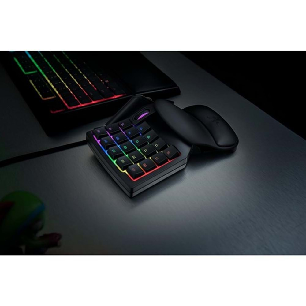 RAZER TARTARUS V2 RGB Siyah Oyun Konsolu RZ07-02270100-R3M1