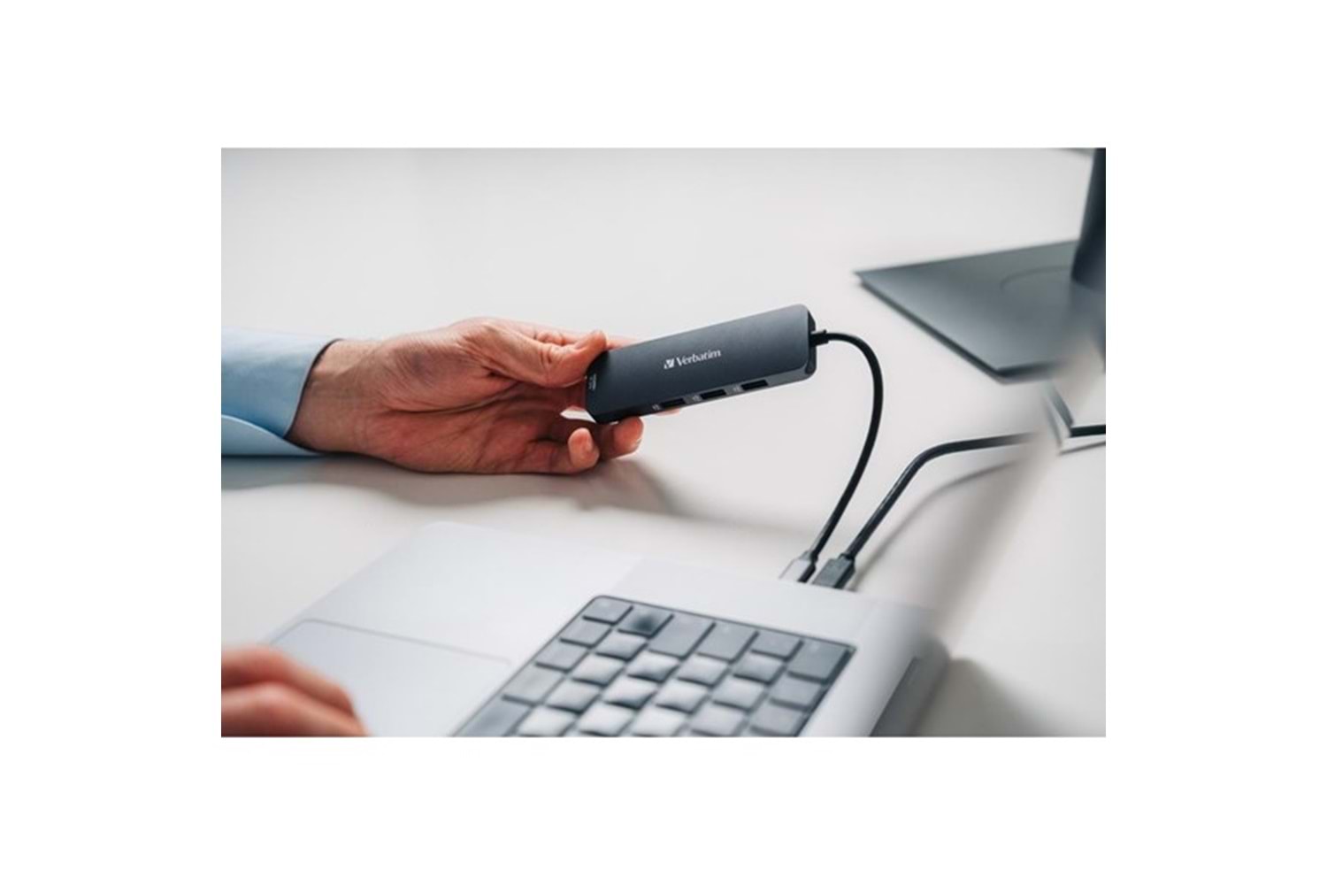 VERBATIM CMH-08 USB-C Pro Çok Bağlantı Noktalı Dock