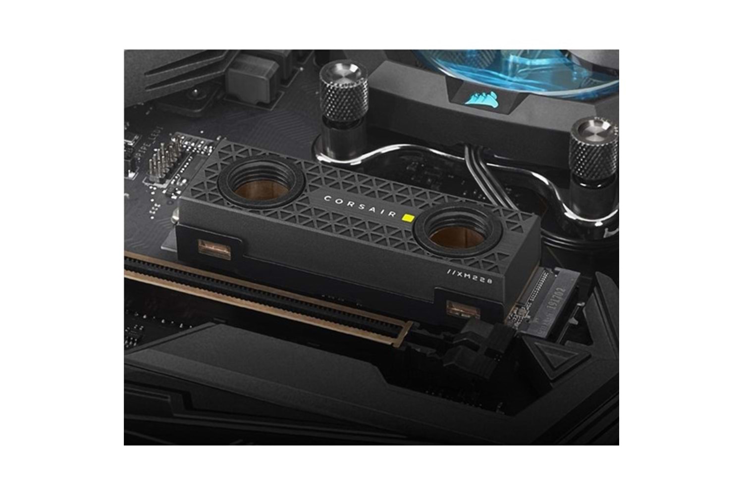 CORSAIR CX-9029002-Ww Hydro X Serisi XM2 M.2 SSD Sıvı Soğutma Bloğu