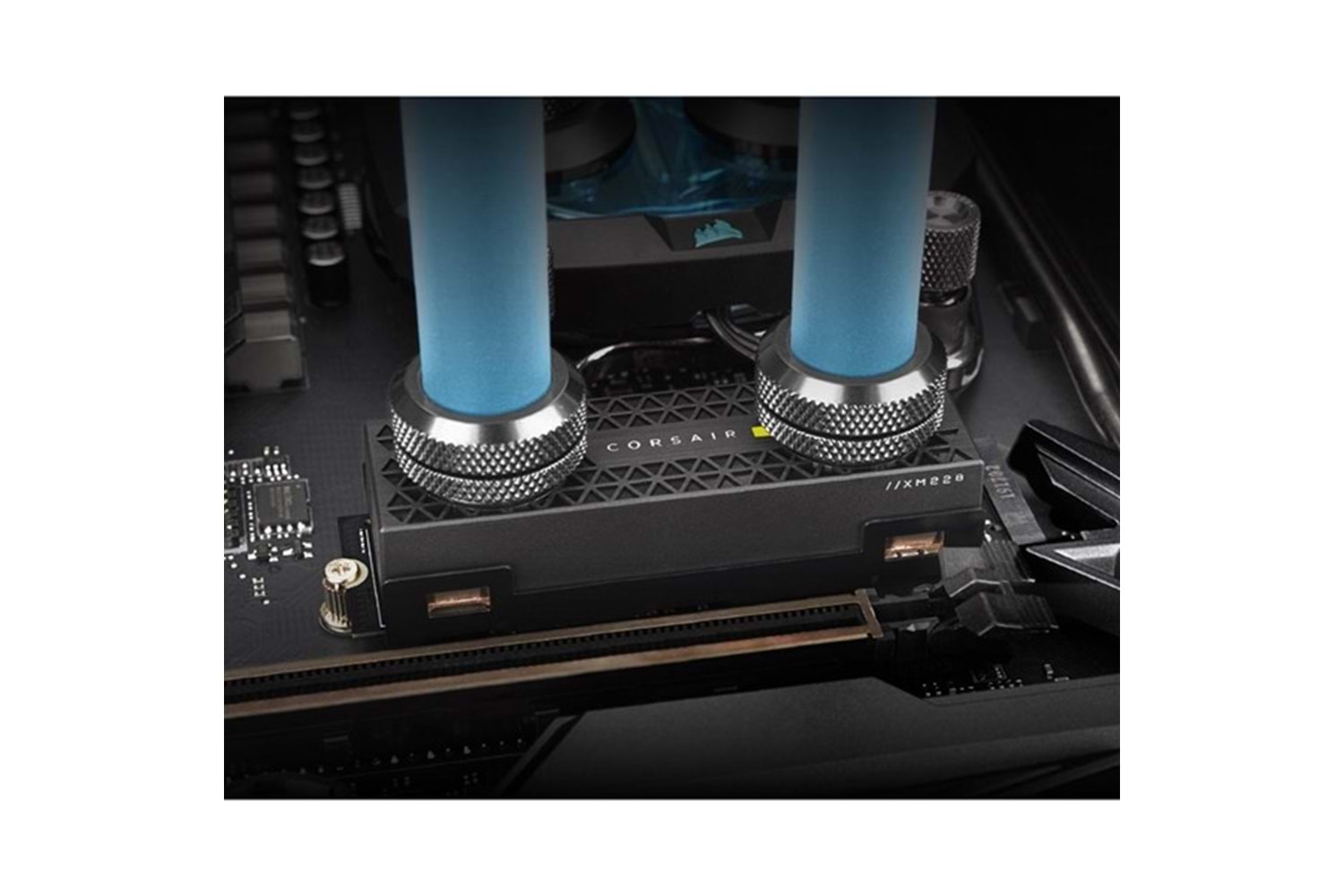 CORSAIR CX-9029002-Ww Hydro X Serisi XM2 M.2 SSD Sıvı Soğutma Bloğu