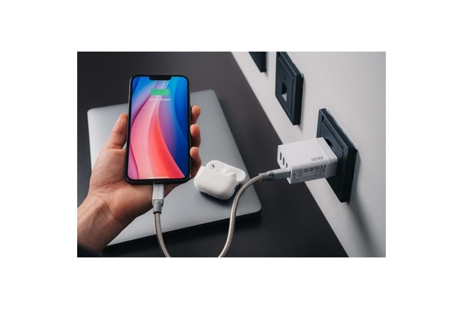 VERBATIM CHR-30EU1 30W 4 Bağlantı Noktalı USB Duvar Şarj Cihazı - Siyah