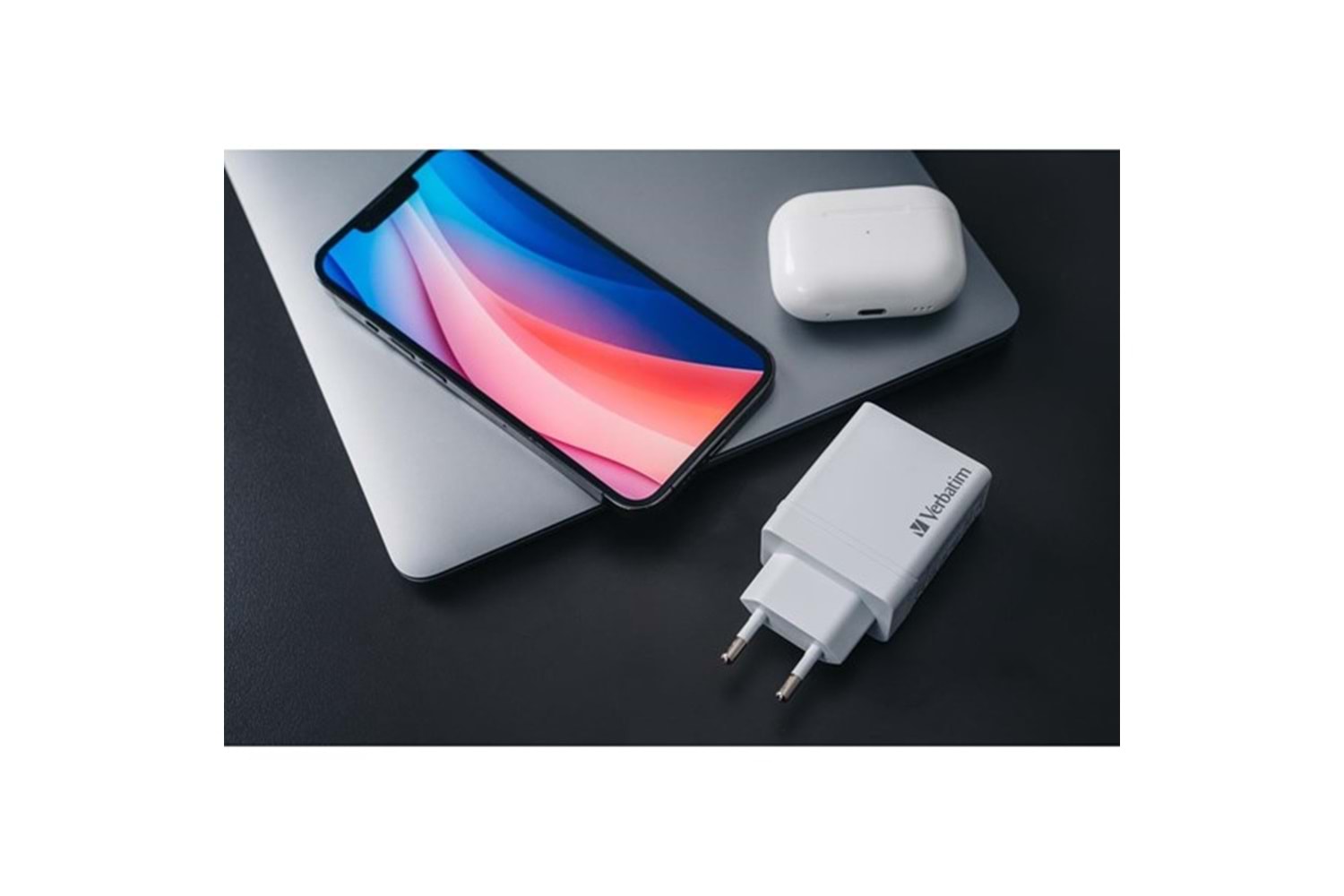 VERBATIM CHR-30EU1 30W 4 Bağlantı Noktalı USB Duvar Şarj Cihazı - Siyah