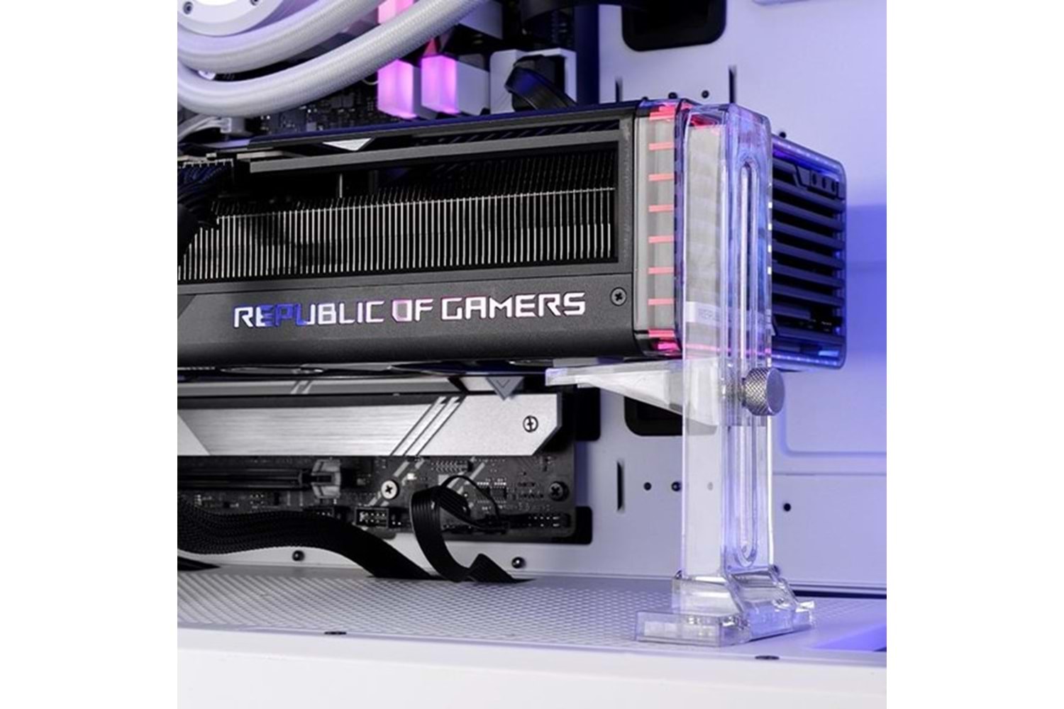 THERMALTAKE Universal Ekran kartı Tutacağı (VGA Holder) AC-068-OOONAN-A1
